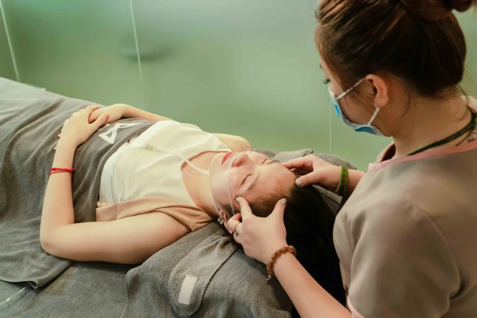 Kệ sản phẩm chăm sóc da